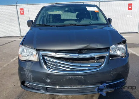 2012 Chrysler Town & Country Touring из США, поврежденный, VIN 2C4RC1BG2CR189811